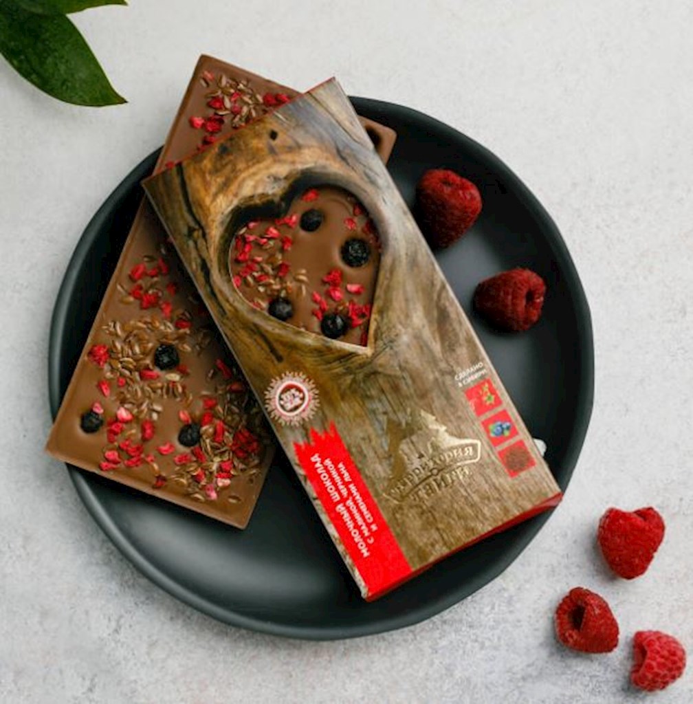 90g Terr.Taigi Vollmilchschokolade Himb/Heidelb/Leinsame // Шоколад Молочный с малиной, черникой и семенами льна