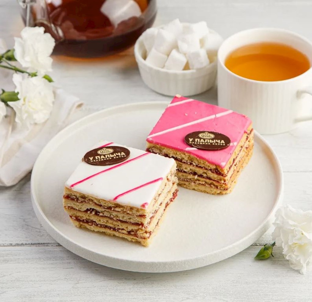 270g Palych´s Tete-a-Tete Kuchen mit Kirschen/Erdbeere // Пирожное Тет-а-тет с вишней и клубникой